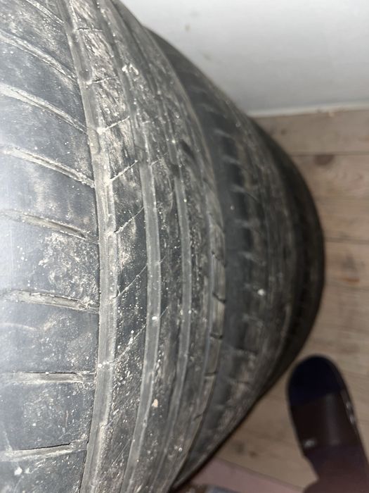 Зимни гуми 235/40/18