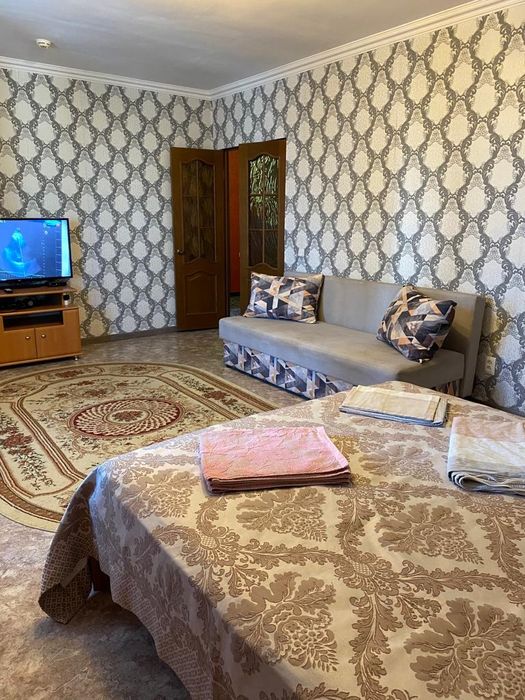 Сдам посуточно квартиру р-н Артёма Золотой квадрат Правого берега,