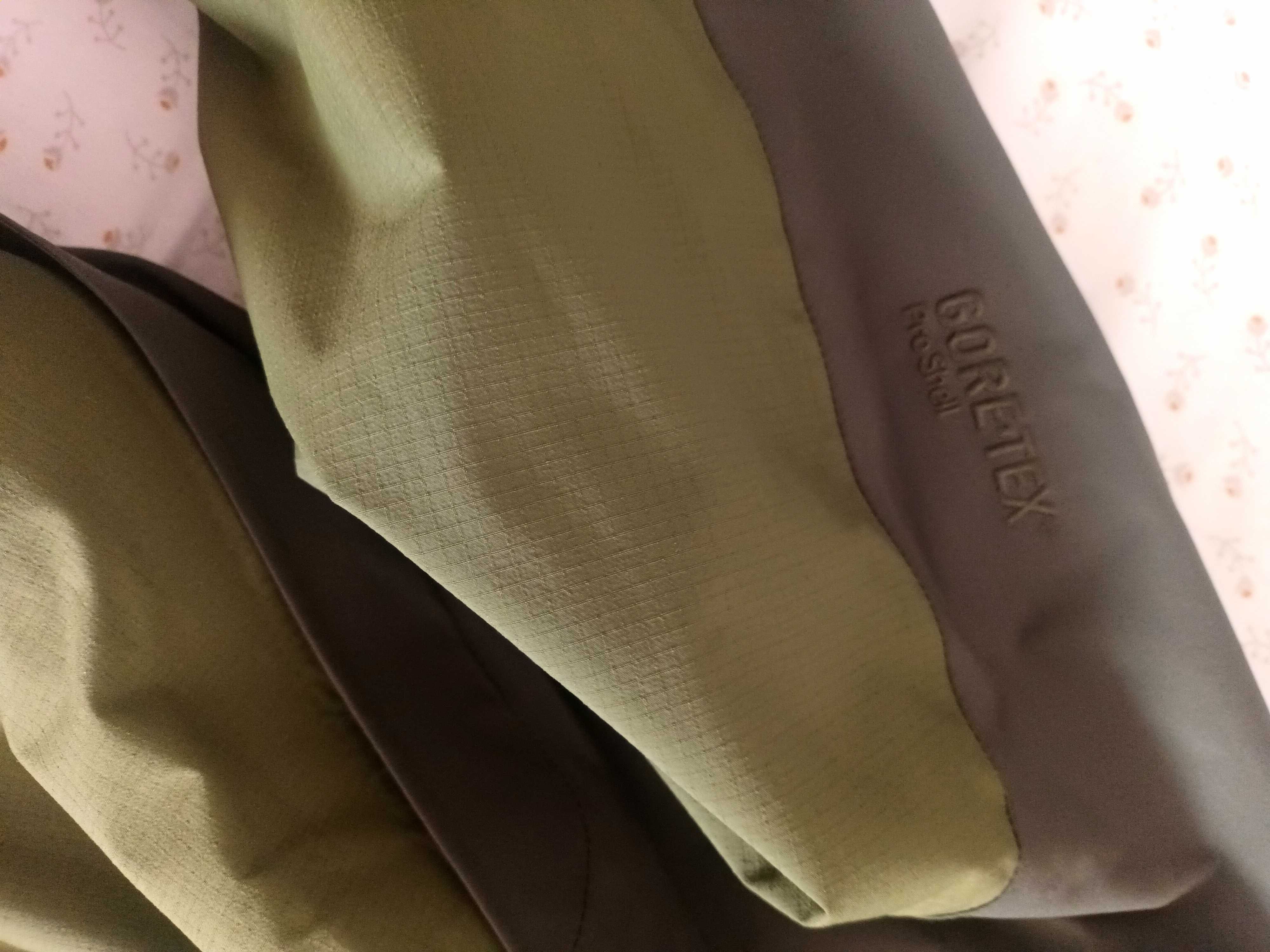 Geaca gore tex  Tierra