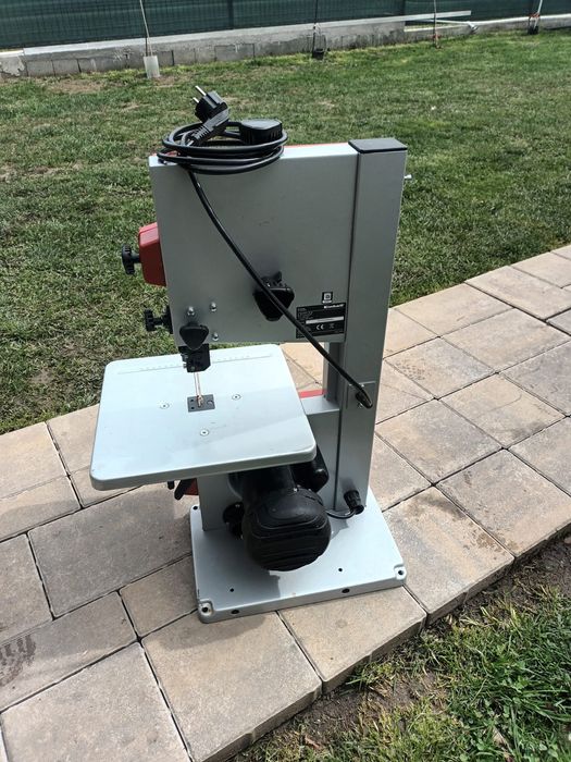 Fierăstrău cu banda pt lemn