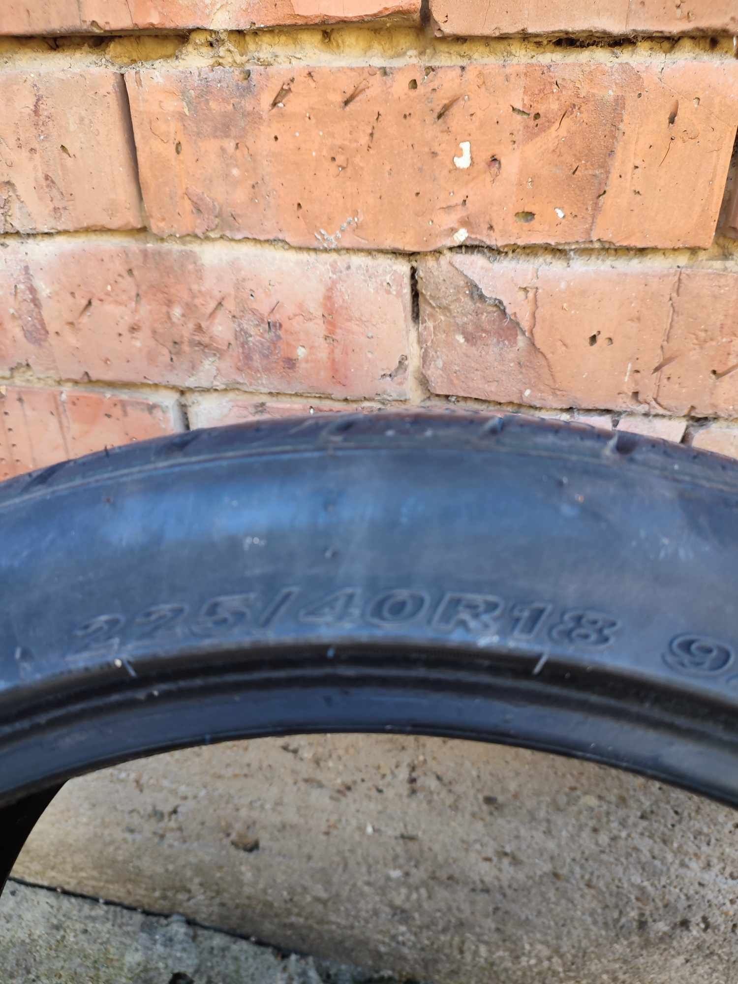 Зимни гуми ROADSTONE WG-SPORT 225/40 R18