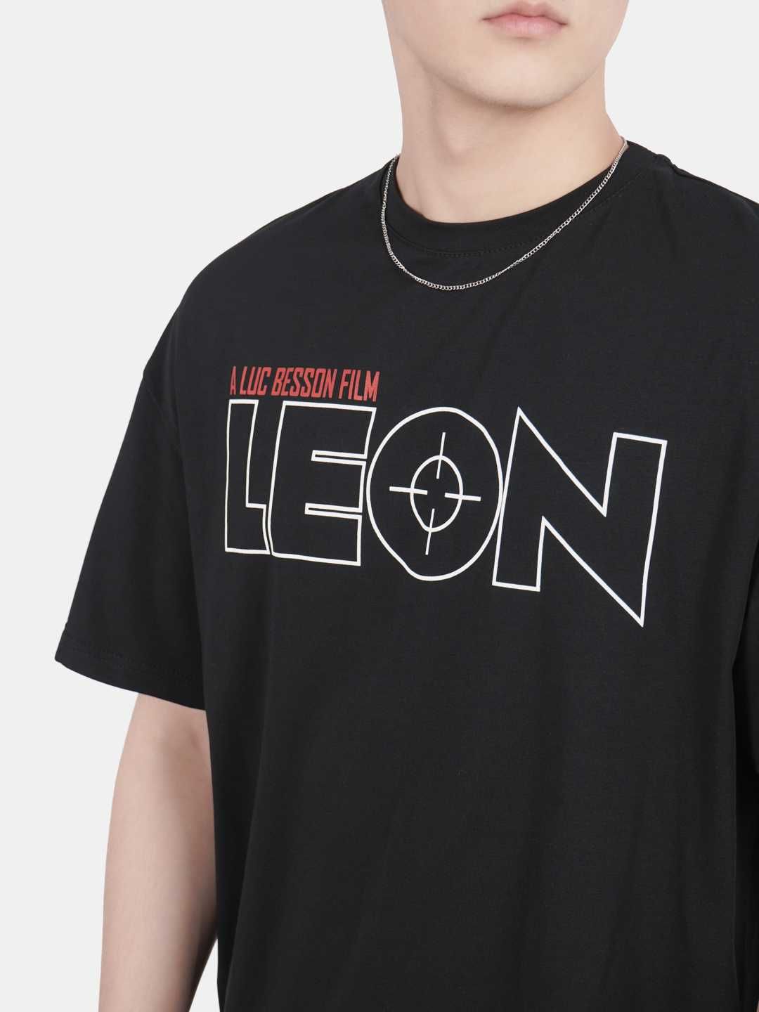 Мужской комплект: футболка и шорты - Leon. Летняя, весенняя погода