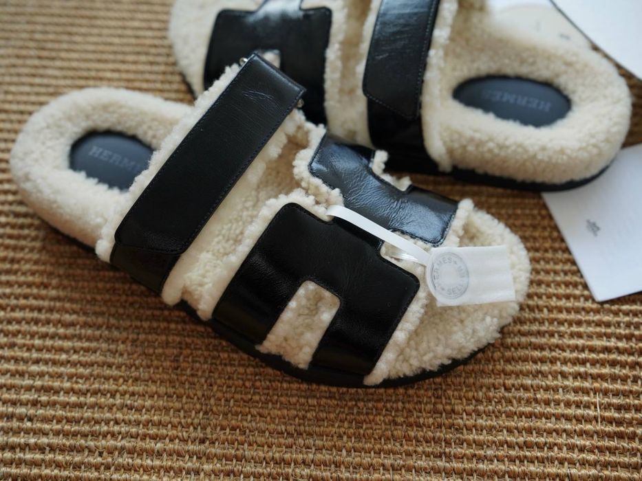 Papuci Hermes Chypre