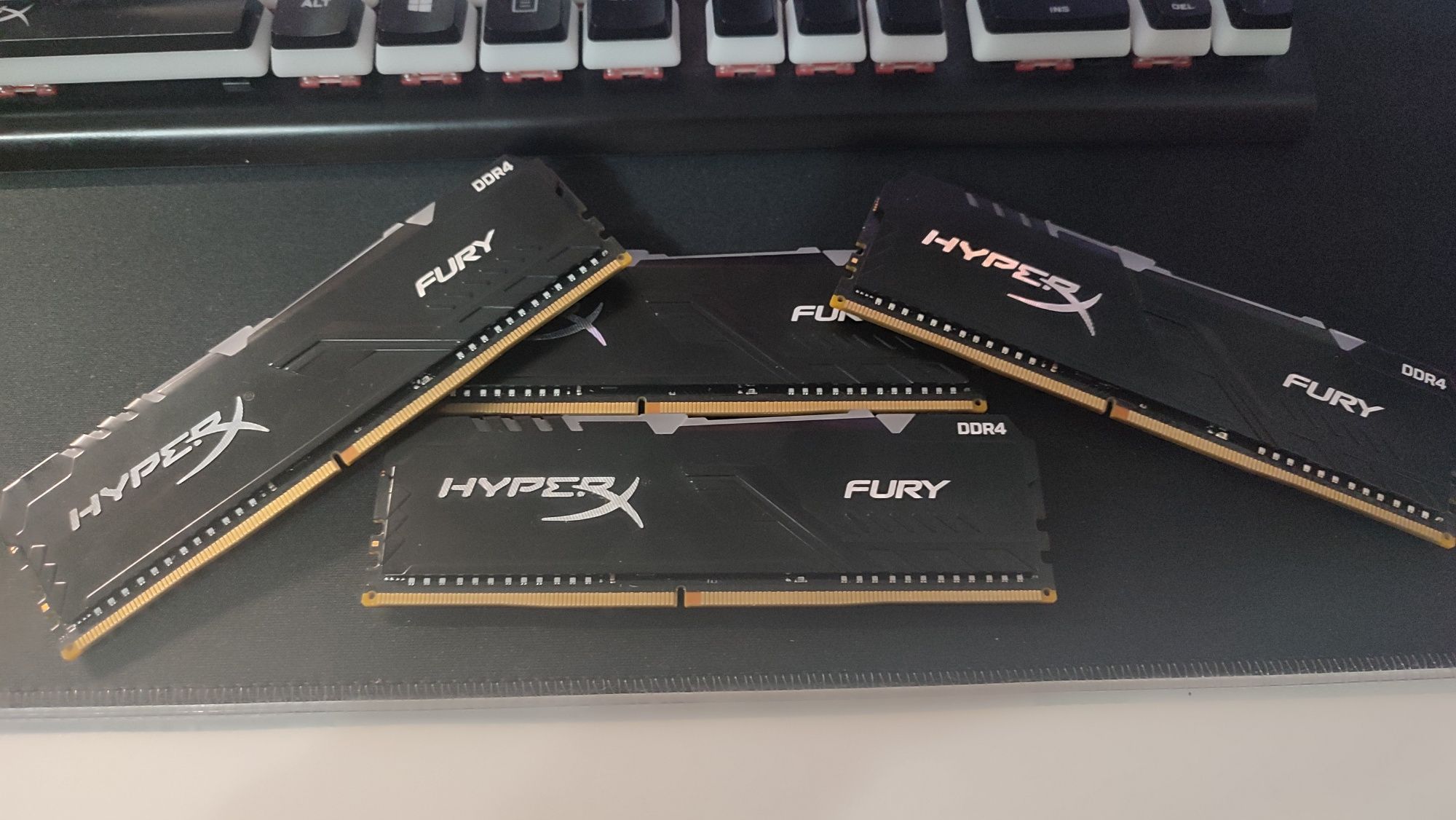 HyperX FURY DDR 4 32 Gb RGB 2666