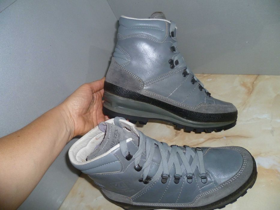 LOWA туристически обувки №40