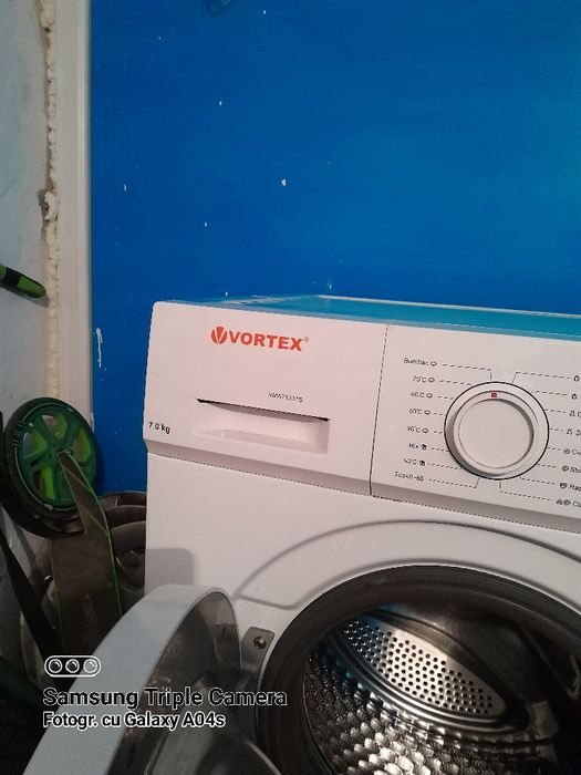 Vând mașină de spălat VORTEX