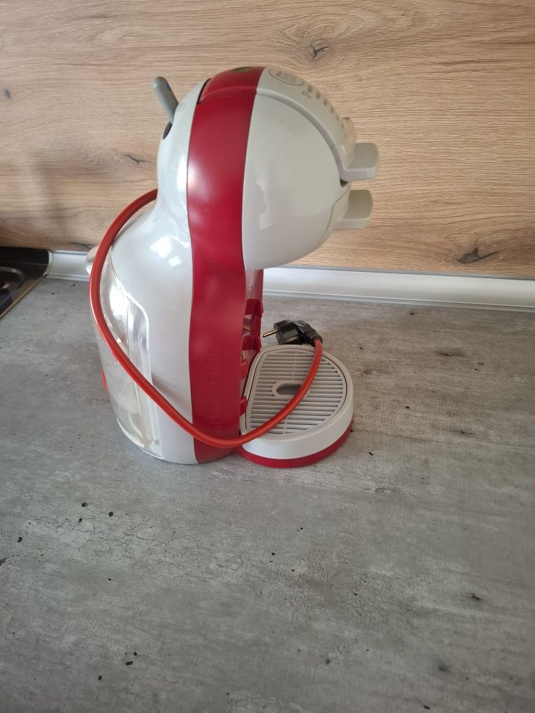 Кафе машина  Dolce Gusto