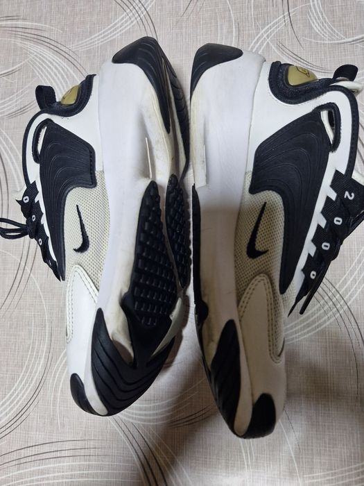 Adidasi Nike piele si panza