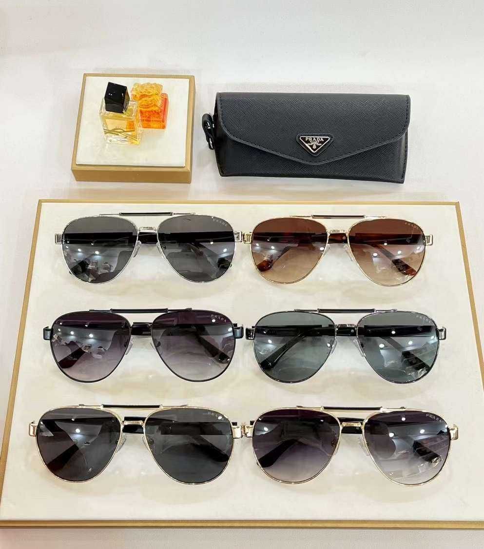 Ochelari de soare Prada 0117