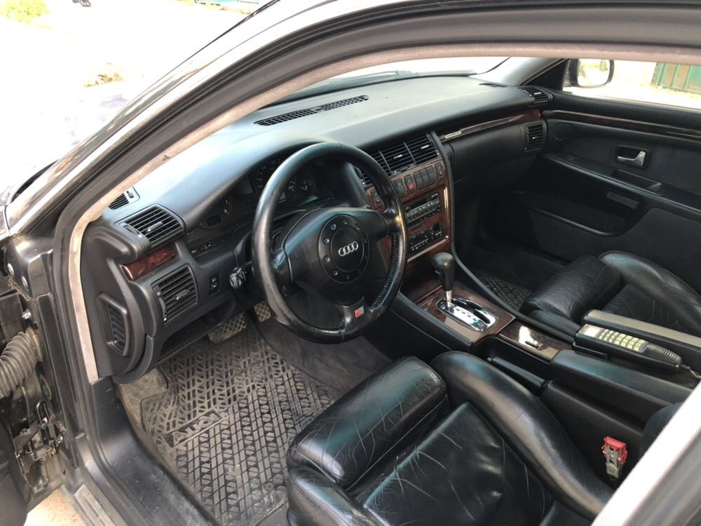 Audi А8 на Части