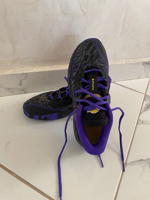 Adidasi sport , utilizați o singură dată