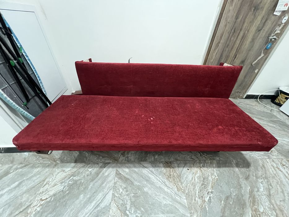 Продам Буу красный диван