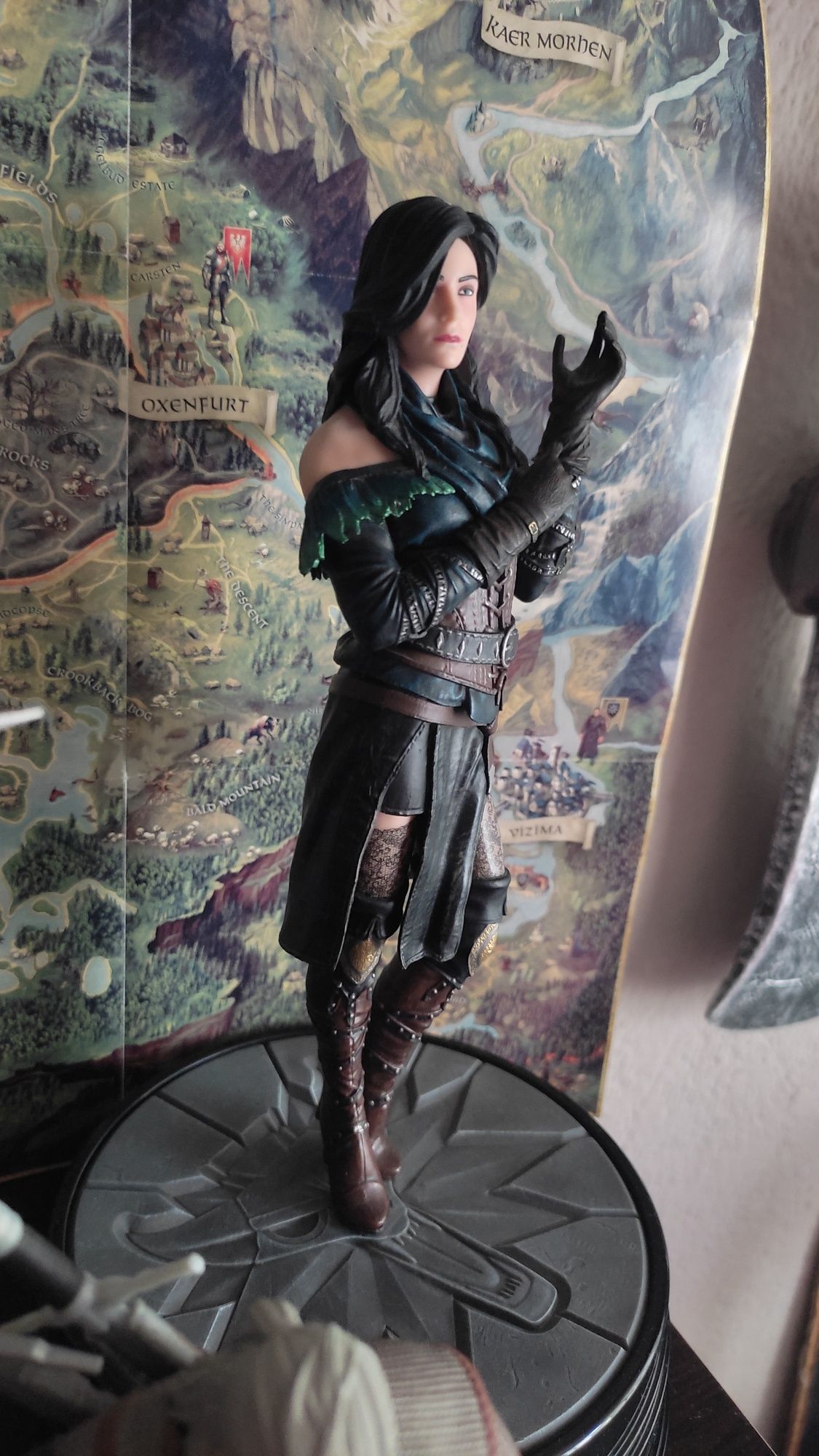 The Witcher Yennefer Dark Horse статуя
