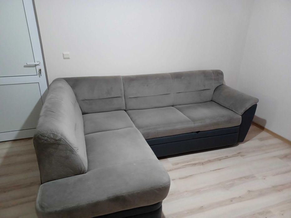 Сив  разтвгателен ъглов диван