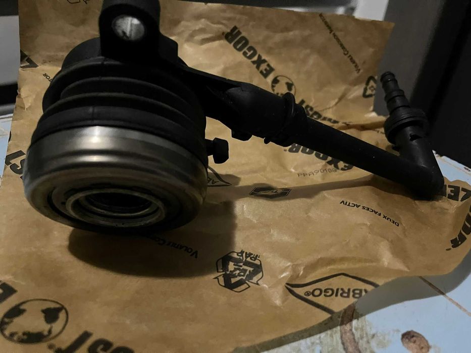 vand kit ambreiaj Renault Laguna 3  2013 si 3 cauciucuri vara HANKOOK