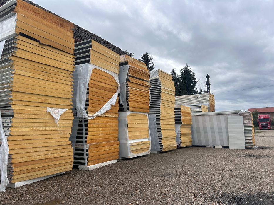 Hale pe structură Metalică/Containere la comandă