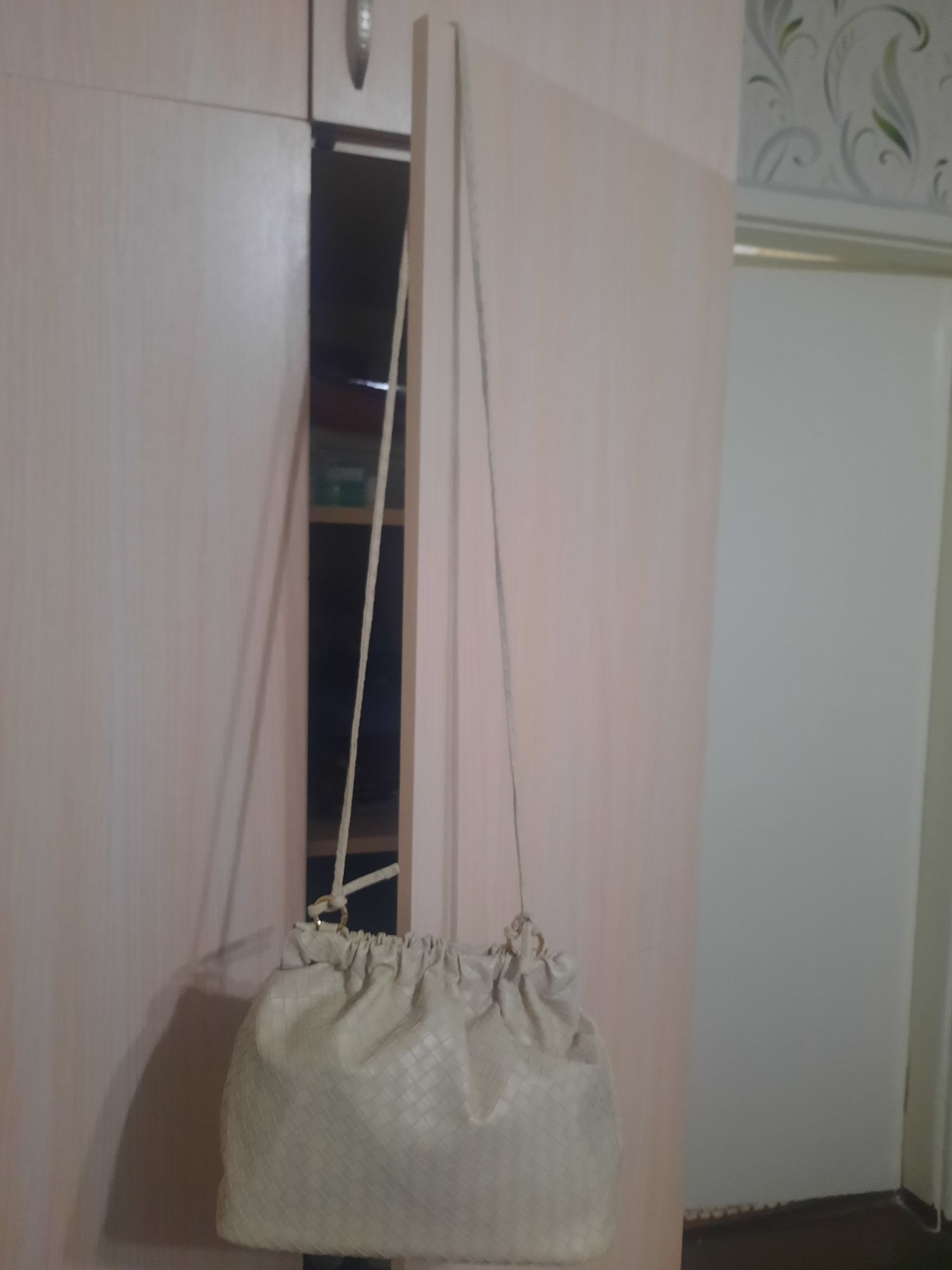 Новая сумка- мешок экокожа длинный ремешок(съёмный)