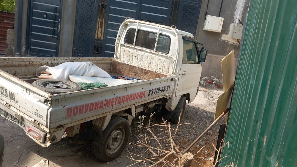 Labo 1996 Damazdan yaslaga Xolati yaxshi yurib turgan moshina