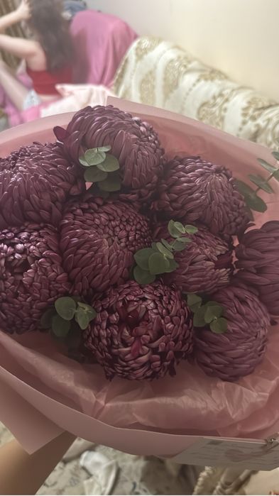 Свежий букет из хризантем