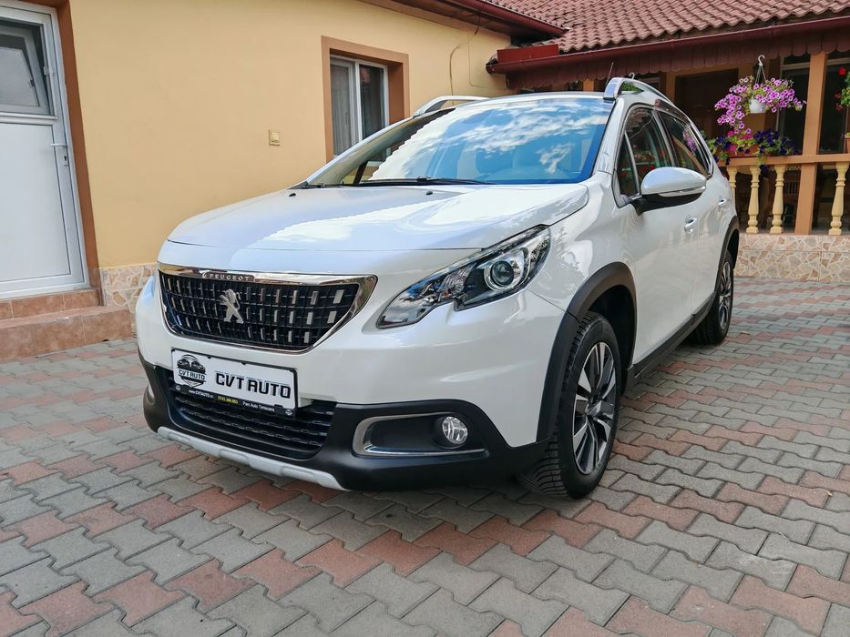 Peugeot 2008 Peugeot 2008 1.2 PureTech Allure