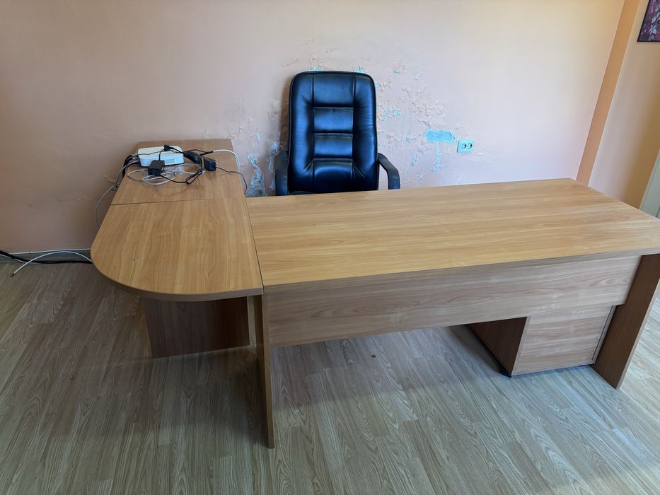 Офис мебели използвани