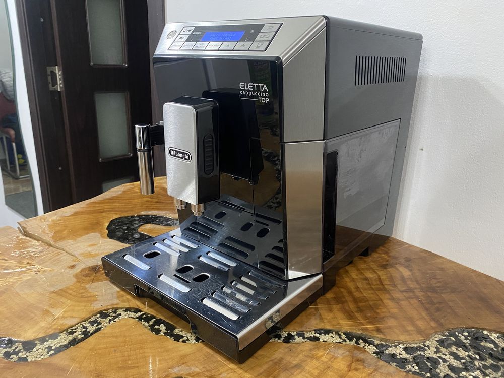 Expresor / espressor cafea delonghi eletta