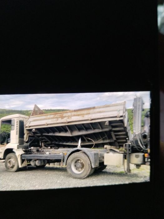 Vandcamion cu Macara si basculanta