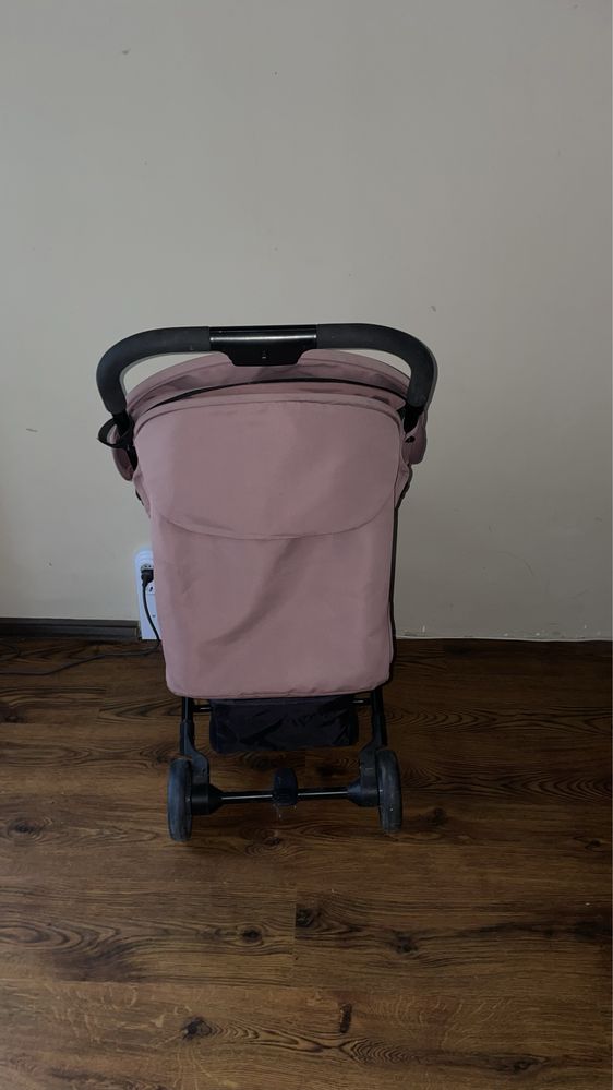 Детска количка EASYWALKER