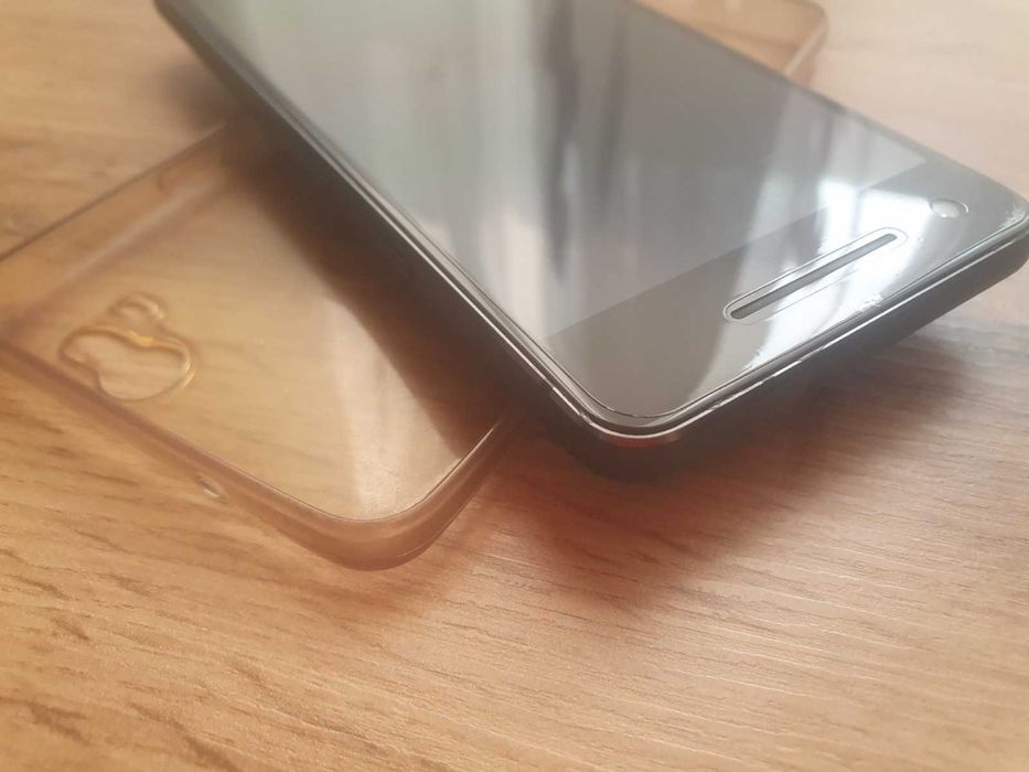 Google Pixel 2 128GB AMOLED 5.0 inches