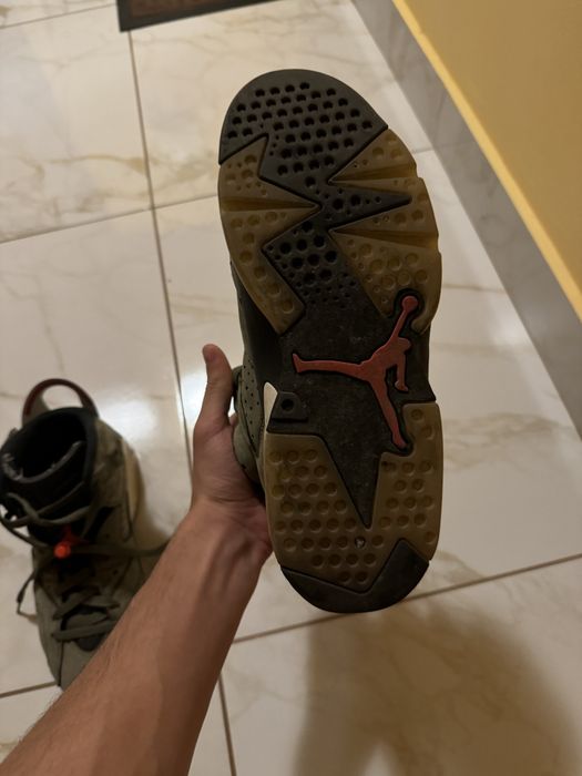 Vand Jordan 6 Travis Scott