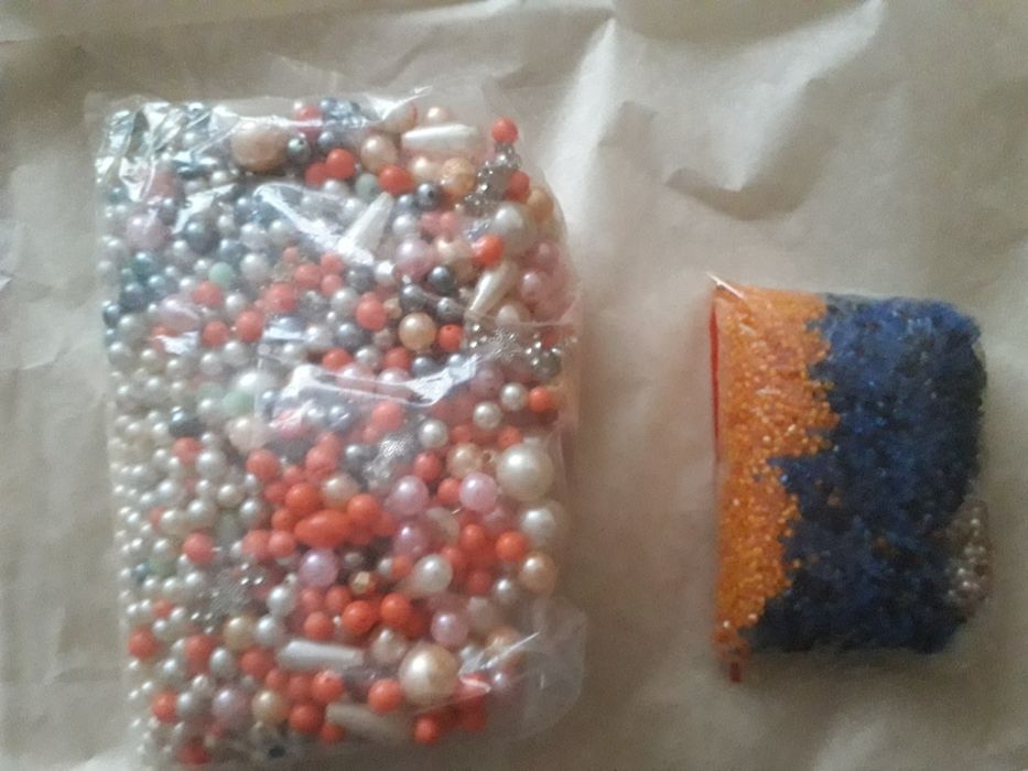 Бусины, спицы. 12мкр