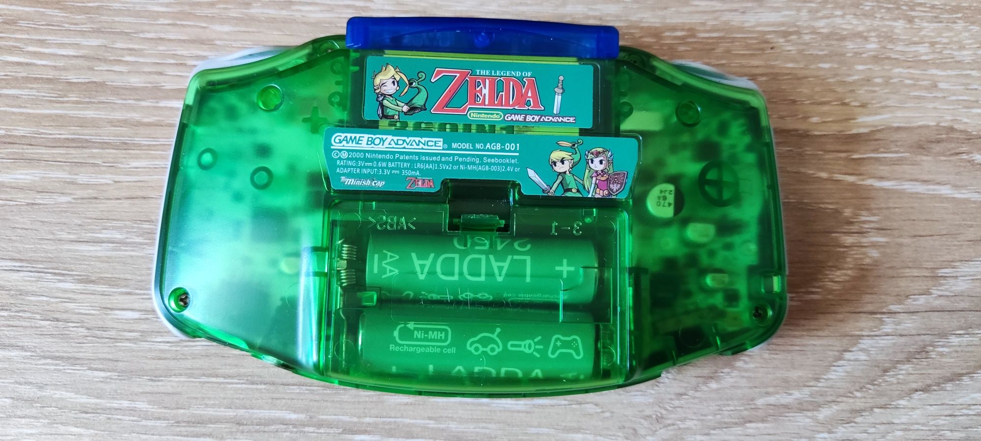 Продавам Nintendo GBA