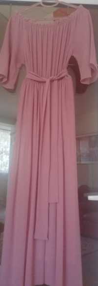 Rochie lunga BSB plisata din voal roz pudra