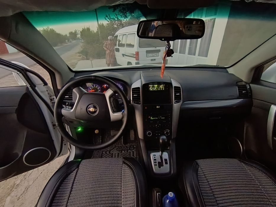 Kaptiva_1 holati alo darajada pachti yurmagan mashina