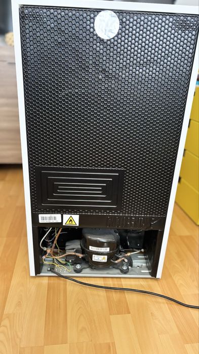 Хладилник Ариели