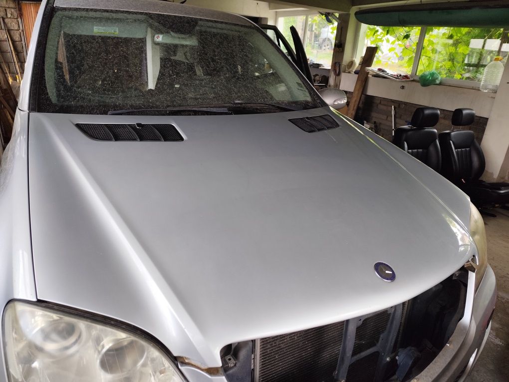 Преден капак Mercedes ML W164 Сив