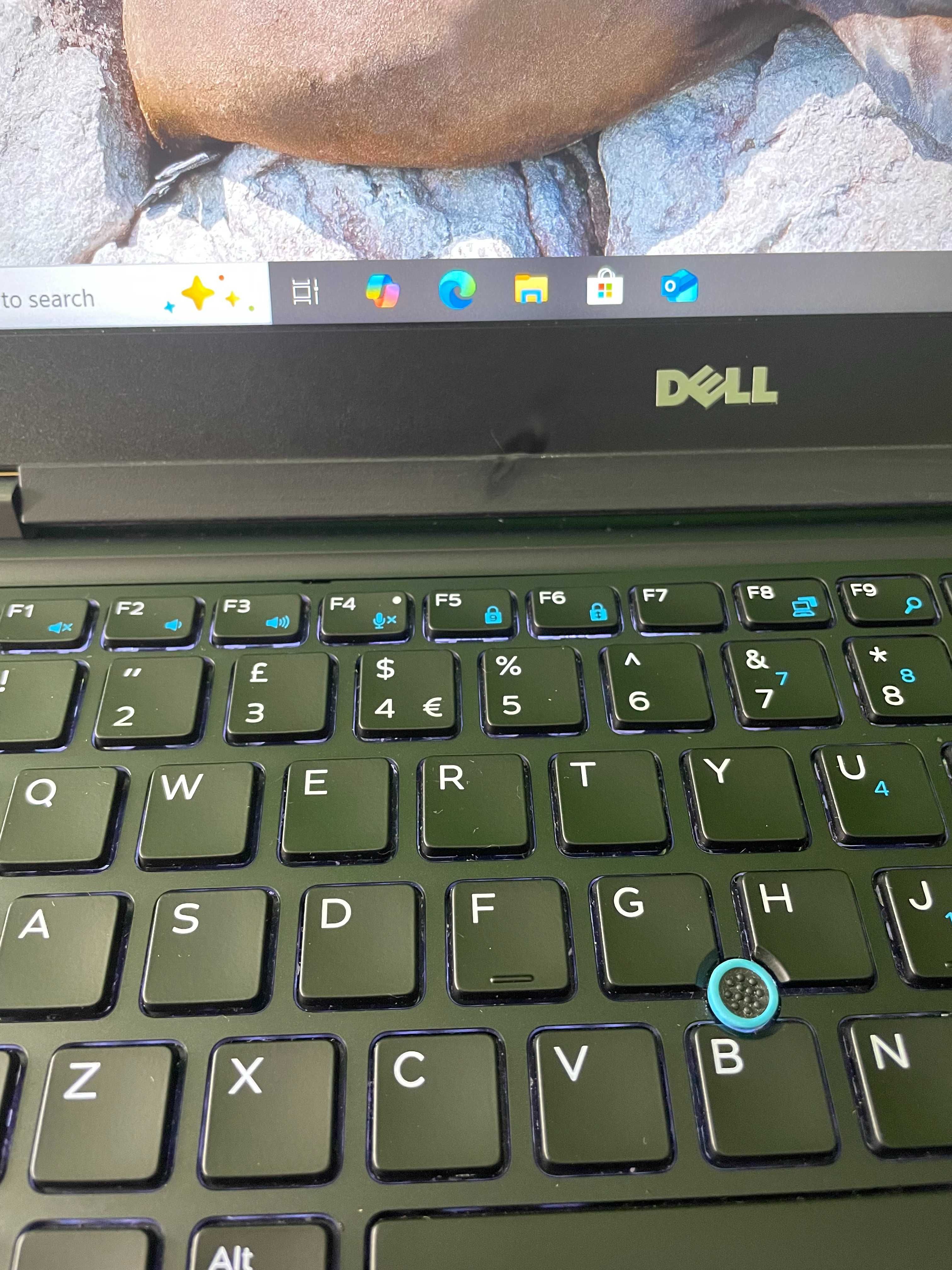 Dell Latitude 5480 - 14''FHD, i5-7300u, 8GB RAM, 128GB NVMe PCle M.2