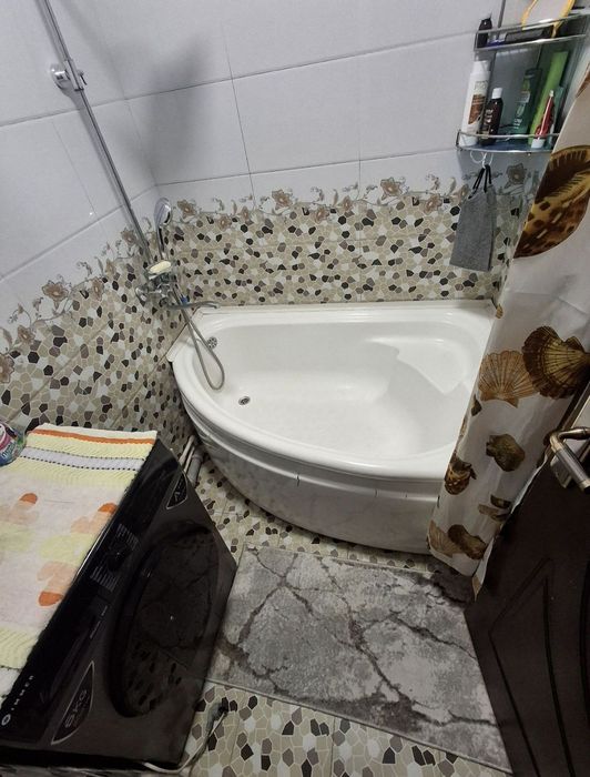 Квартира продаётся Чиланзар 21 квартал 2в3/4/4 меб тех базарчик