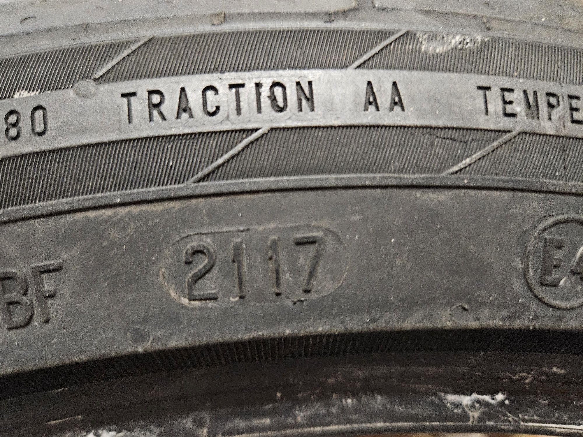 Гими Continental 245/40R19Y XL (летни)