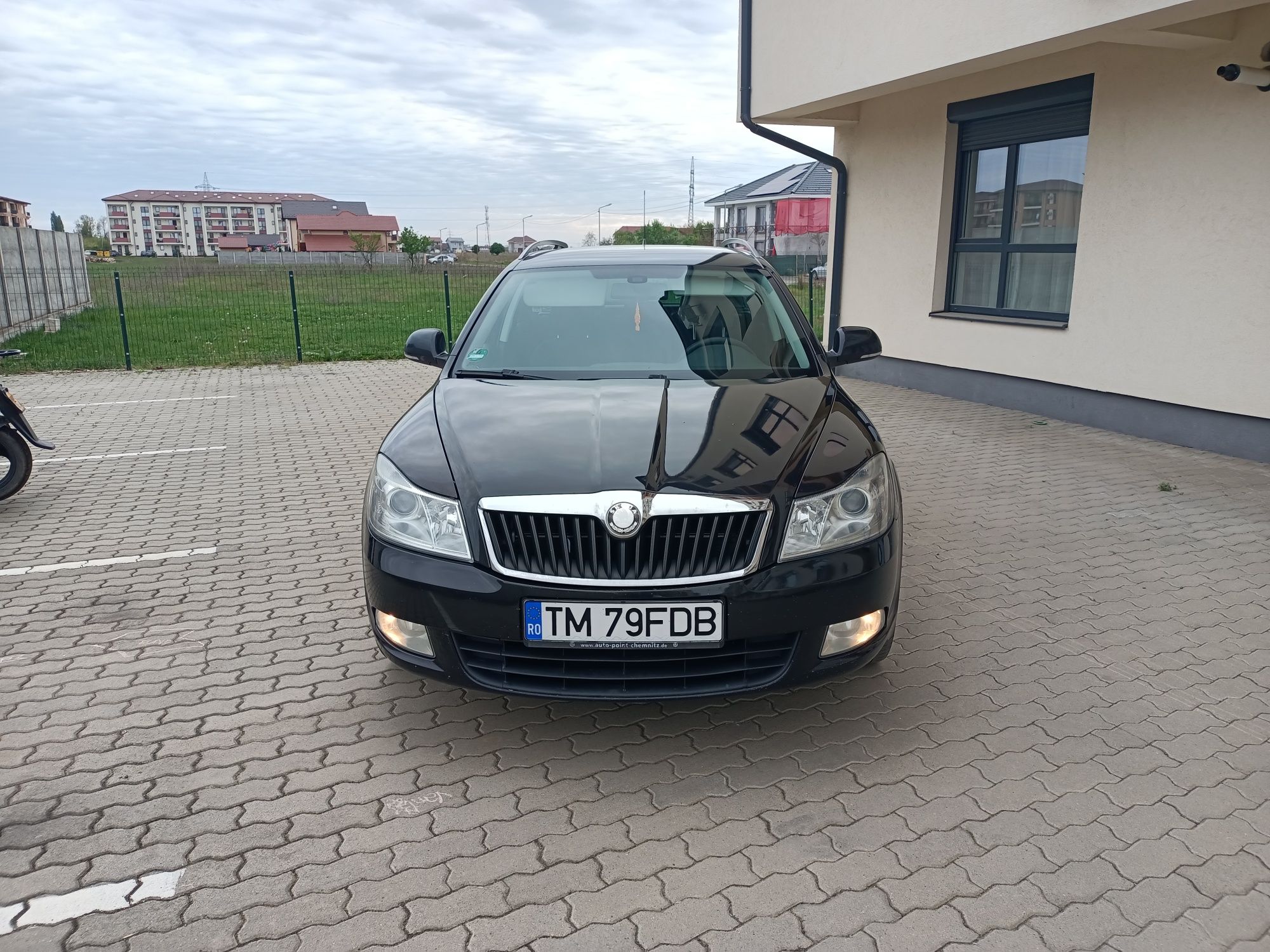 Vând Skoda Octavia