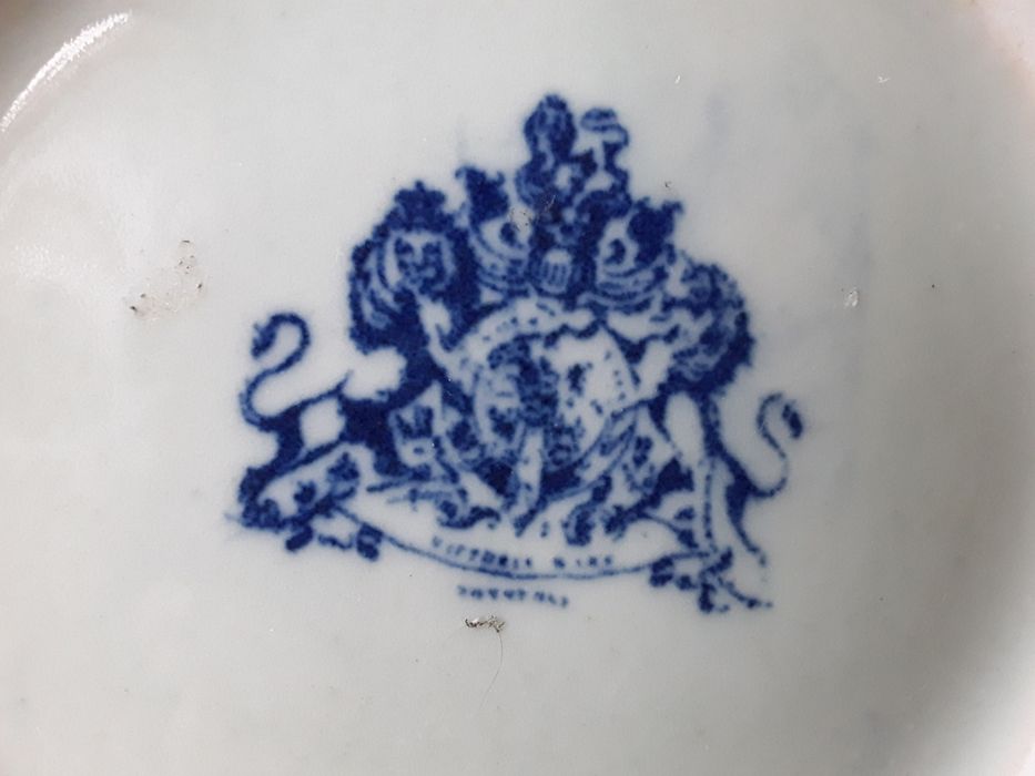 Carafa, ceramica victoriană, de colecție prezinta marcaj