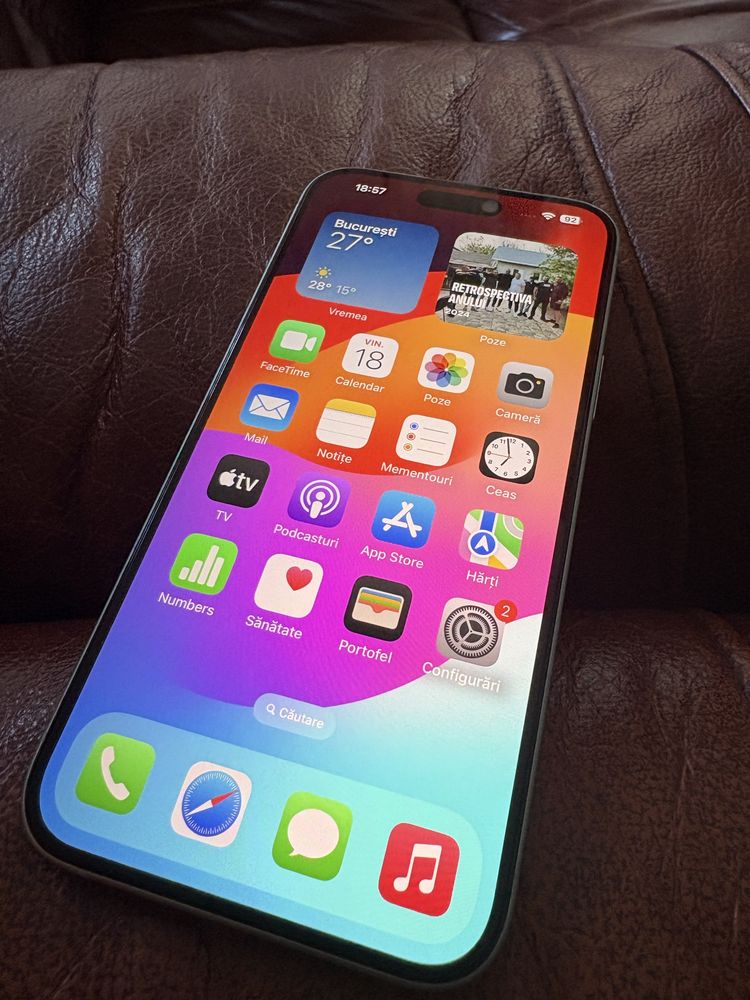 Iphone 15 plus green