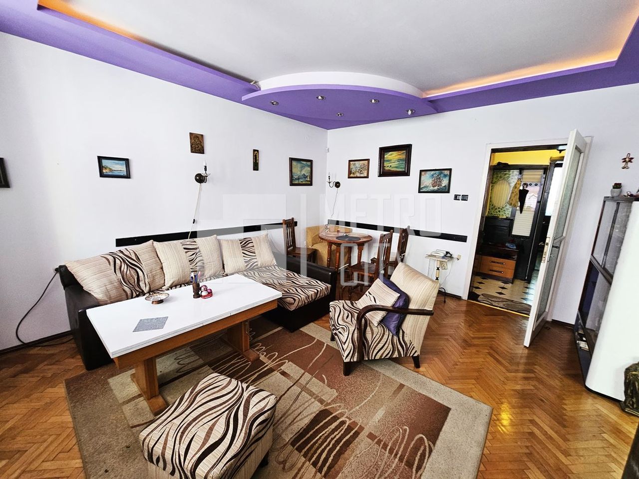 Продава се Тристаен апартамент в София, Яворов - 90 кв.м за 3555 €/кв.м - Снимка #3