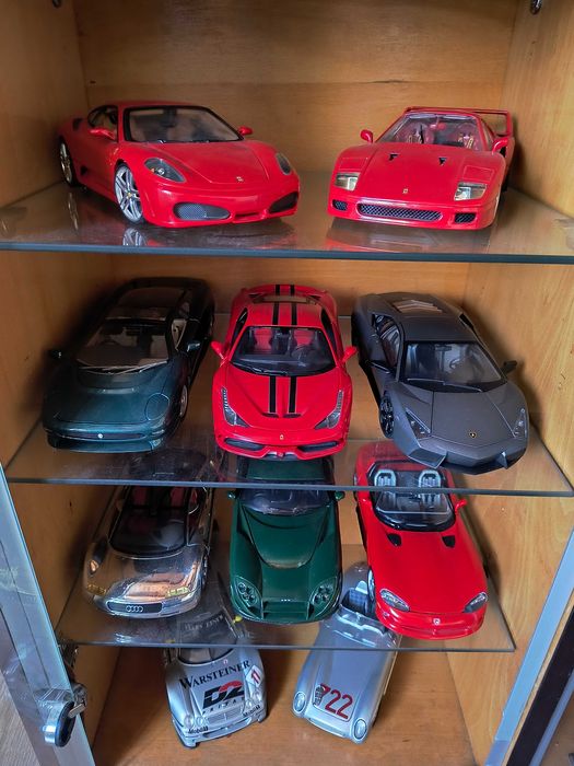 1:18 колички diecast
