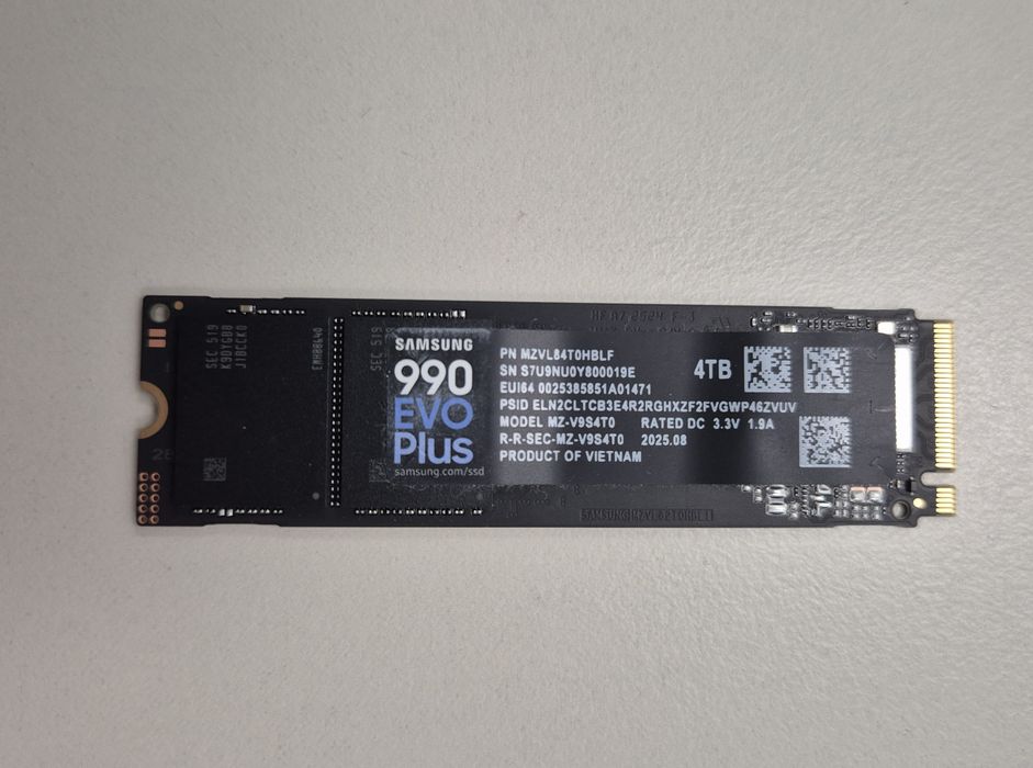 Samsung 990 Evo Plus - 4TB ssd nou, PCIe 4.0, fabricat 20255