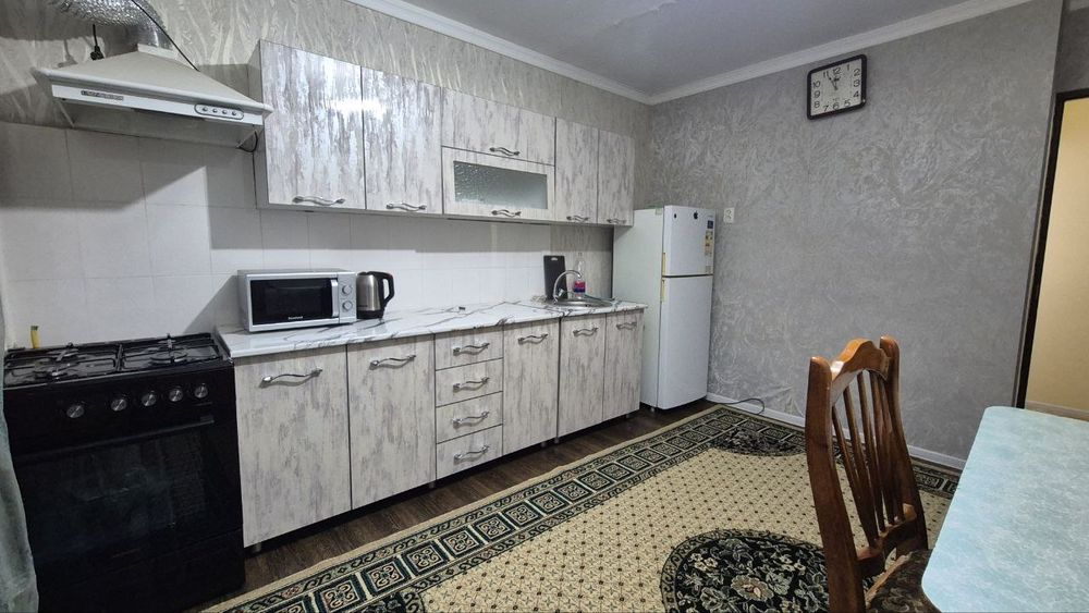 Сдаёться Квартира.  БИИ. Максим Горький 2/2/5. 70м²