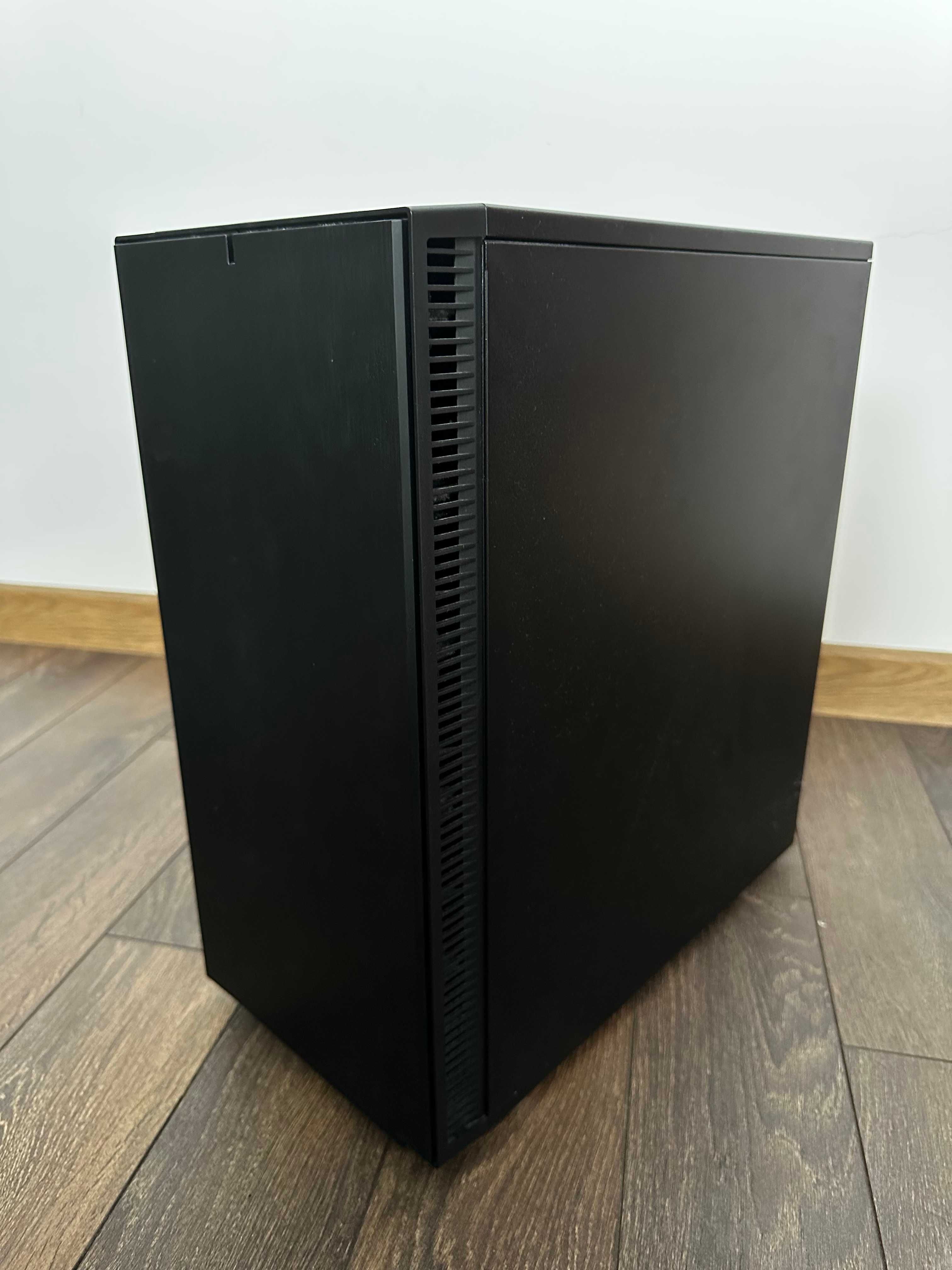 Геймърски настолен компютър (Gaming Desktop PC)