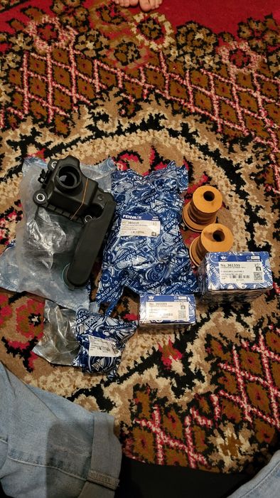 Продам запчасти новые на пассат б3 и голф 1.8