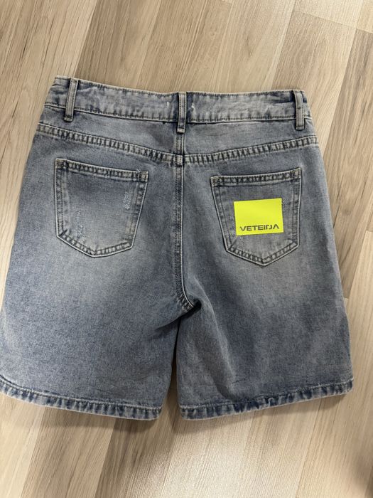Къси панталонки VETEIDA
