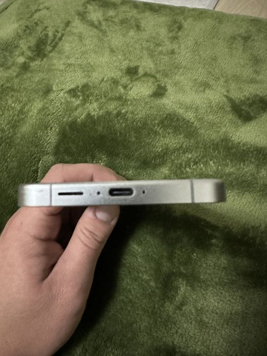 Samsung Galaxy S24FE / Schimb cu iPhone 14 PRO MAX